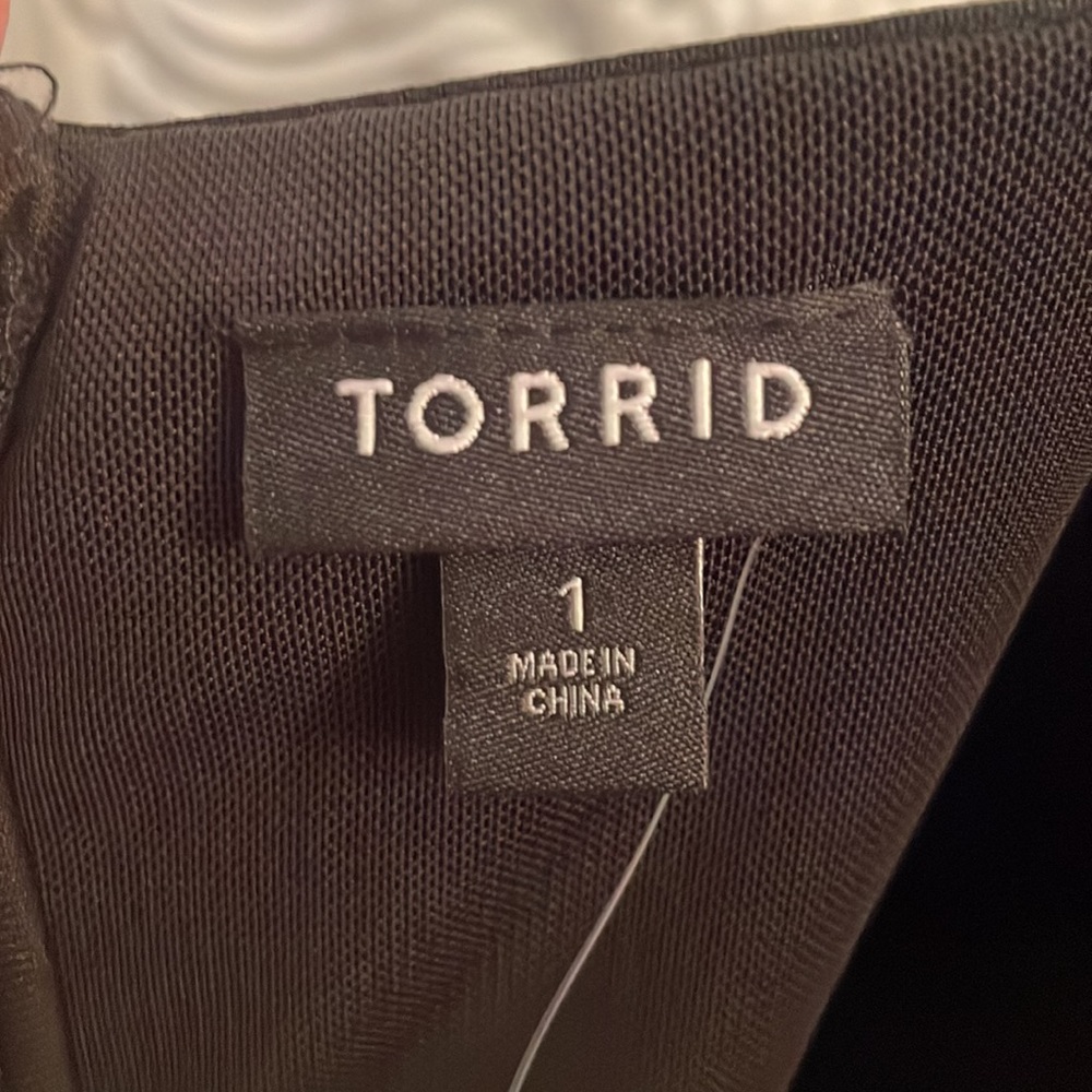 Torrid Size 1 NWT - Picture 8 of 8
